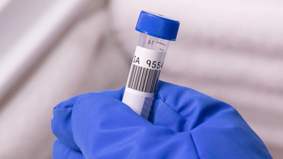 Campione etichettato con un codice a barre 2D.